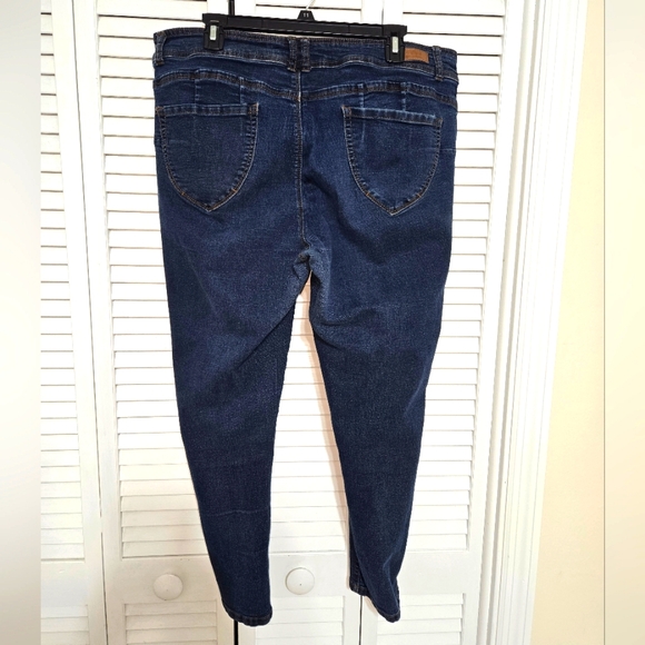 Cavalini Women's sz 18 The Basics Collection Skinny Jeans - Picture 8 of 12